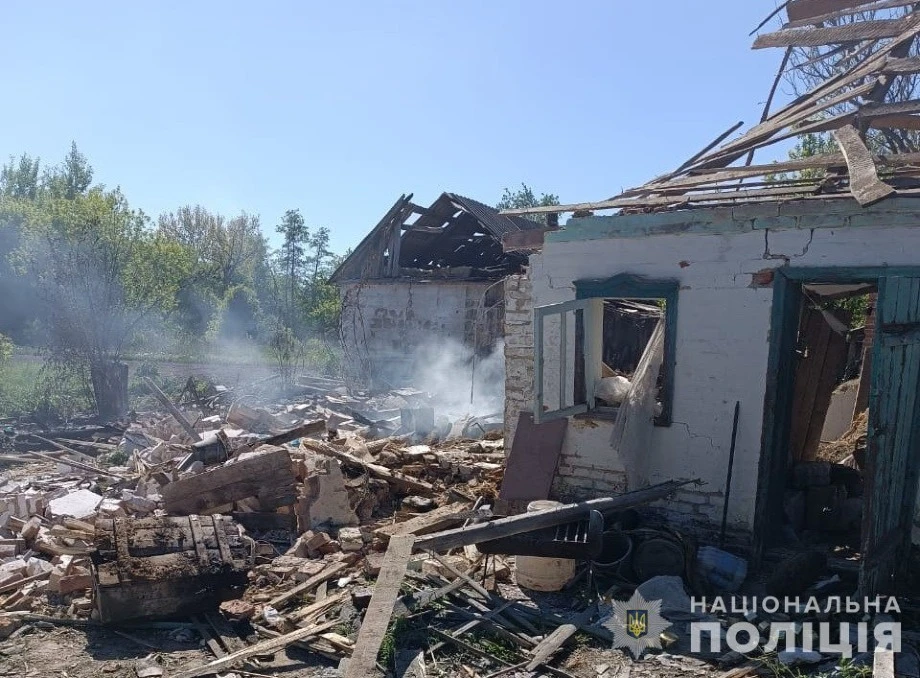 Російські окупанти обстріляли Сумщину: 1 поранений, 8 пошкоджених будинків і авто